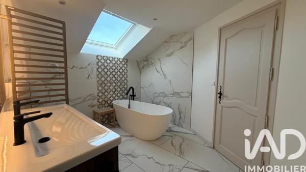 Maison à vendre 4 pièces 125 m² Noyarey