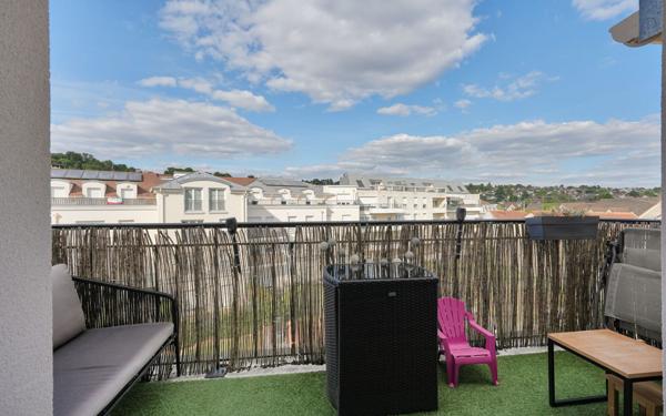 Appartement à vendre    3 pièces • 60,81 m2 Crosne