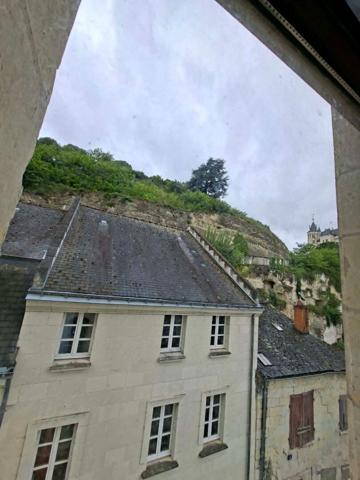 Exclusivité NESTENN Saumur - Charmant appartement 3 pièces avec vue sur château à Saumur