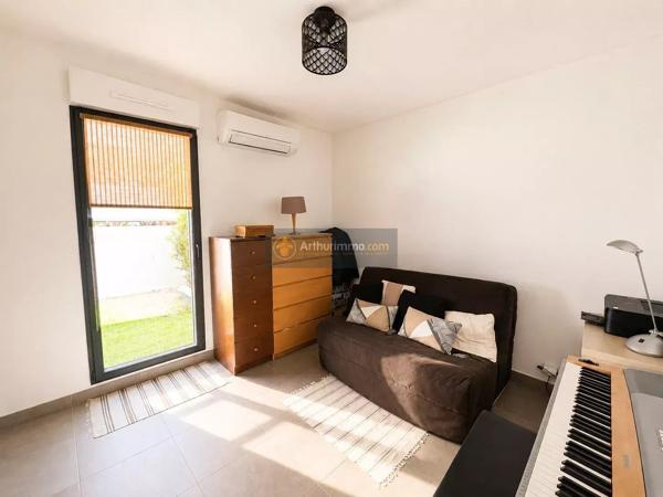 Vente                                                      Appartement
                        
                     3 pièces                      70 m2                     à Fréjus