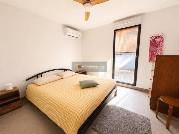 Vente                                                      Appartement
                        
                     3 pièces                      70 m2                     à Fréjus