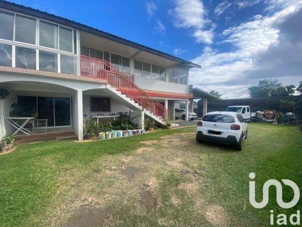 Maison 10 pièces de 300 m² à Saint-André (97440)