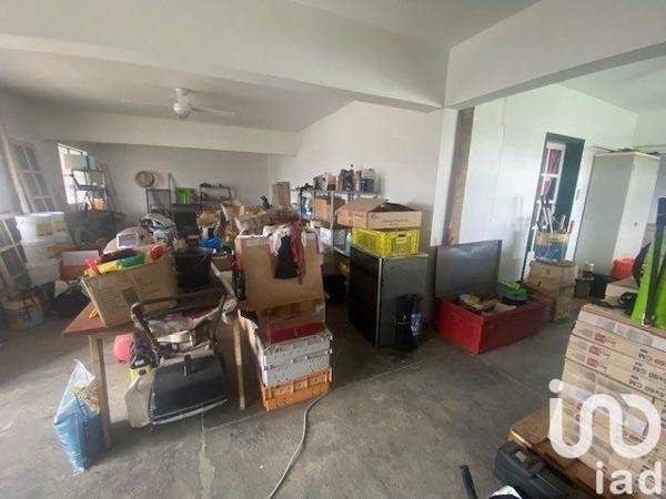 Maison 10 pièces de 300 m² à Saint-André (97440)