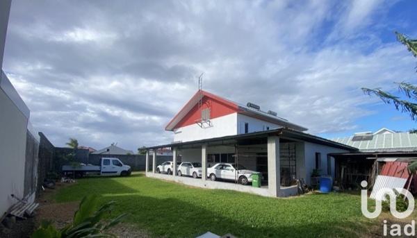 Maison 10 pièces de 300 m² à Saint-André (97440)