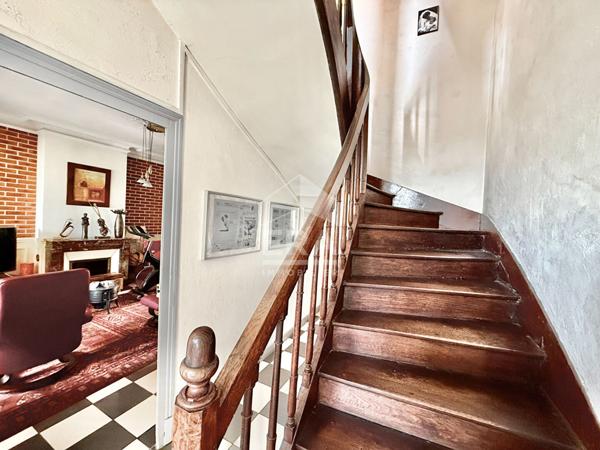 Maison bourgeoise à Orléans centre, 6 pièces, surface 200m²