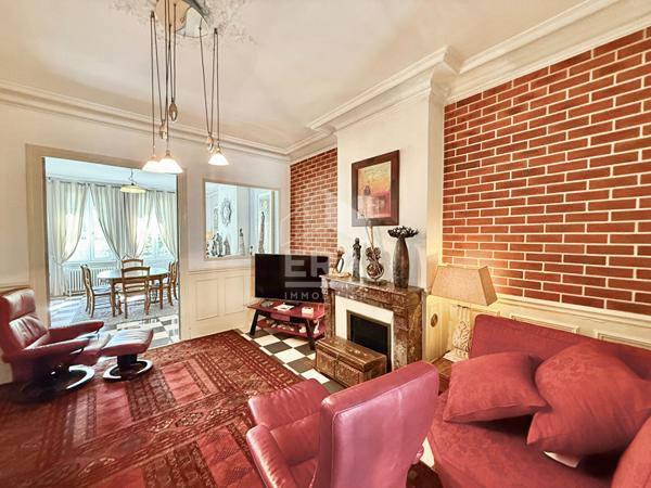 Maison bourgeoise à Orléans centre, 6 pièces, surface 200m²