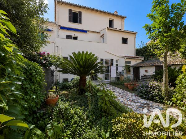 Maison à vendre 10 pièces 198 m² La Seyne-sur-Mer