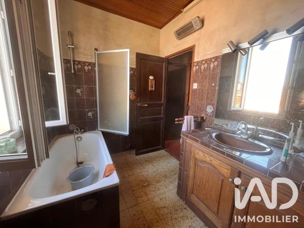 Maison à vendre 10 pièces 198 m² La Seyne-sur-Mer