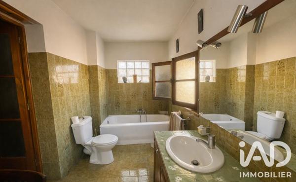 Maison à vendre 10 pièces 198 m² La Seyne-sur-Mer