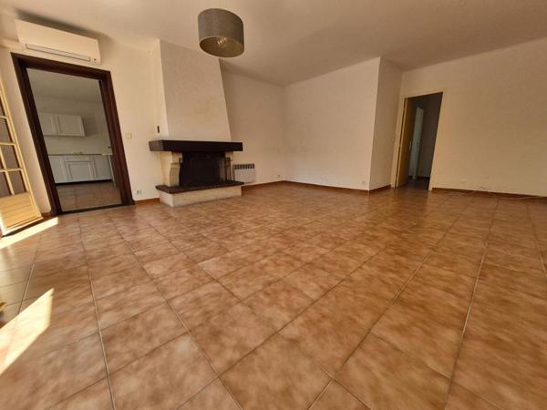 Maison de plain-pied 112 m2 avec garage entre Le Brusc et La Coudoulière