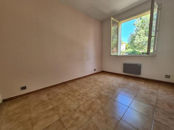 Maison de plain-pied 112 m2 avec garage entre Le Brusc et La Coudoulière
