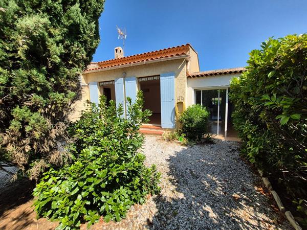 Maison de plain-pied 112 m2 avec garage entre Le Brusc et La Coudoulière