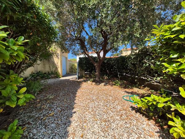 Maison de plain-pied 112 m2 avec garage entre Le Brusc et La Coudoulière