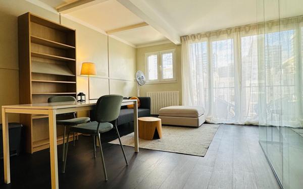 Appartement à louer    2 pièces • 32,85 m2 Puteaux