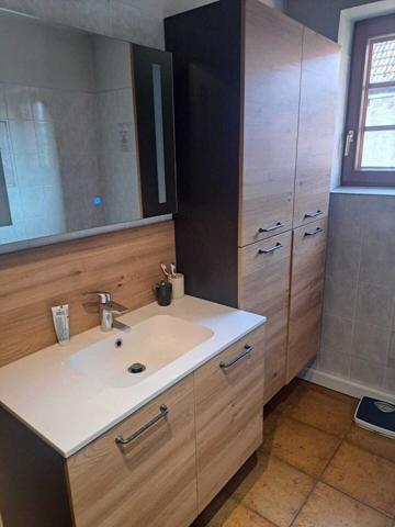 Ensemble immobilier 500m2, restaurant bar appartements, terrain 1187m2