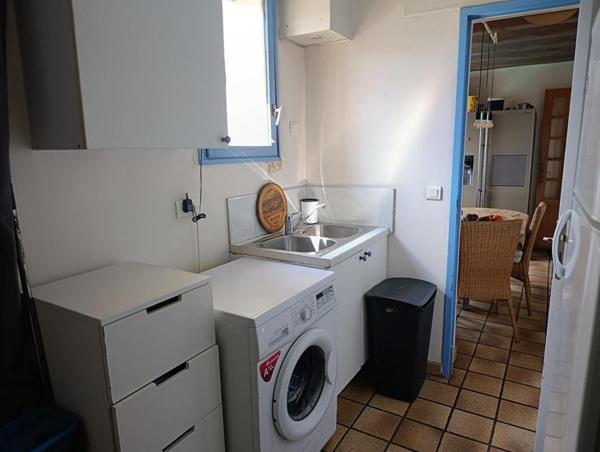 Maison familiale de 8 pièces avec sous sol total ET piscine  chauffée