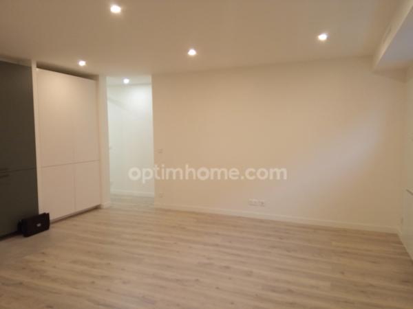 Appartement à louer 1 pièces VERSAILLES (78)