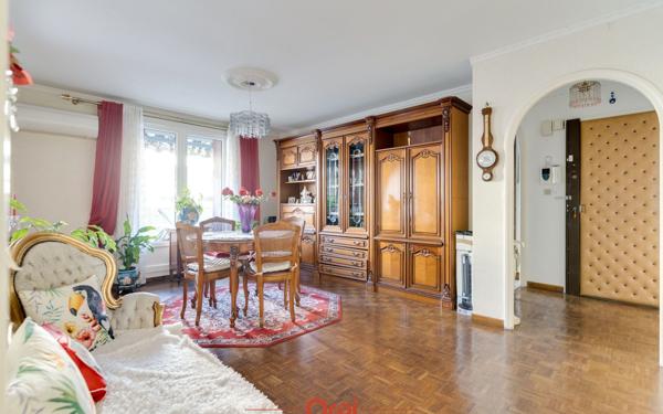 Appartement à vendre    3 pièces • 61,53 m2 Marseille 2