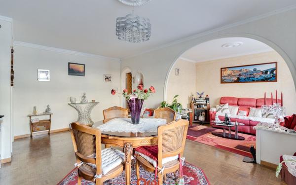 Appartement à vendre    3 pièces • 61,53 m2 Marseille 2