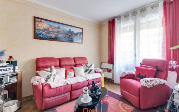 Appartement à vendre    3 pièces • 61,53 m2 Marseille 2