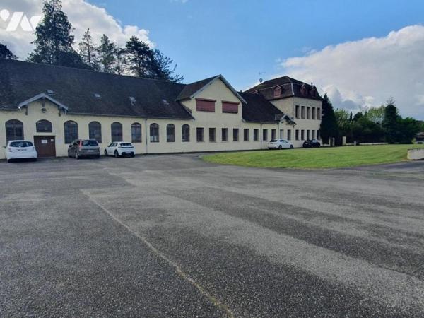 Propriété à usage mixte d'habitations et professionnel