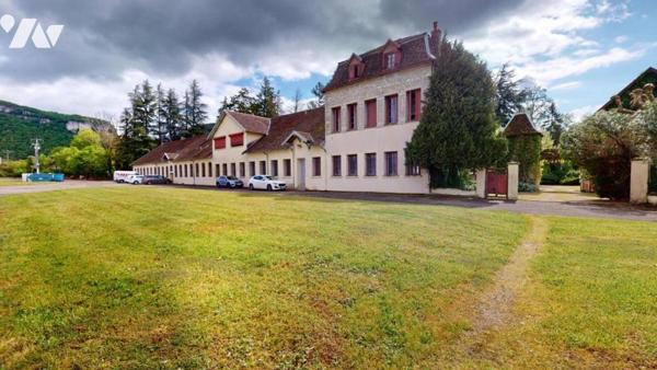 Propriété à usage mixte d'habitations et professionnel