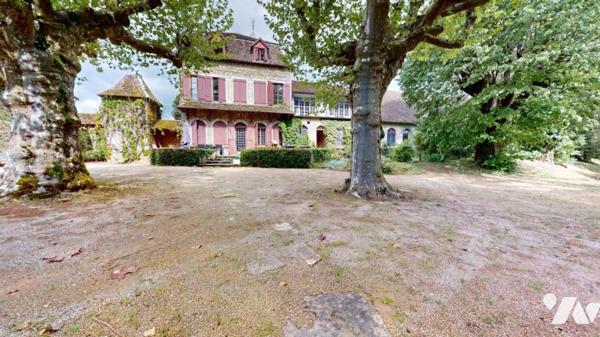 Propriété à usage mixte d'habitations et professionnel