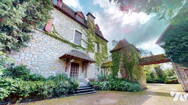 Propriété à usage mixte d'habitations et professionnel