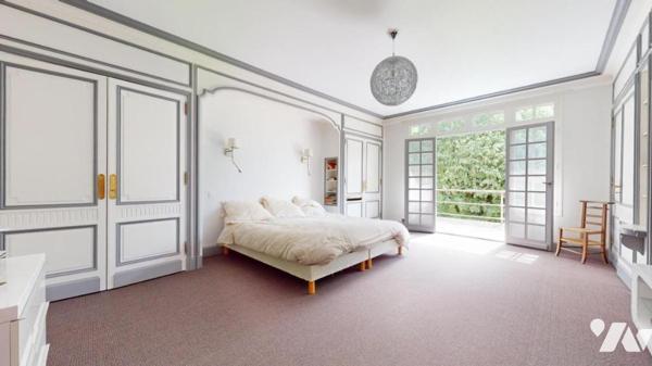 Propriété à usage mixte d'habitations et professionnel