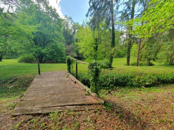 Propriété à usage mixte d'habitations et professionnel