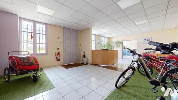 Propriété à usage mixte d'habitations et professionnel