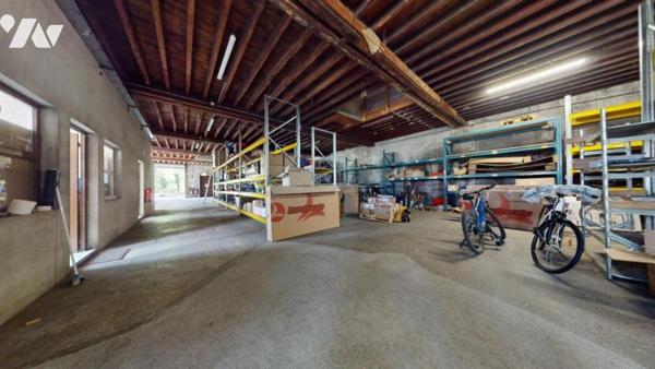 Propriété à usage mixte d'habitations et professionnel