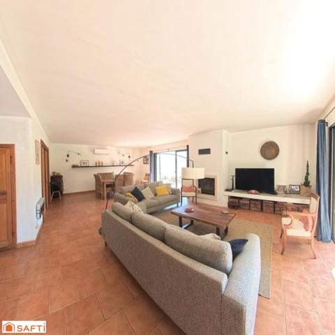 Belle maison de 246m2 Le Pontet