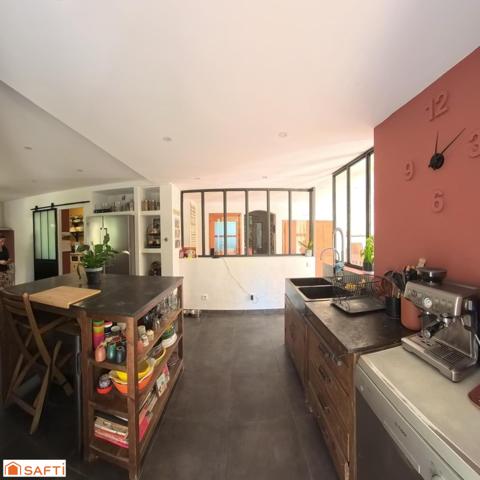 Belle maison de 246m2 Le Pontet