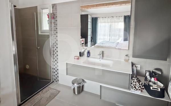 Maison à vendre    5 pièces • 134 m2 Le Revest-les-Eaux