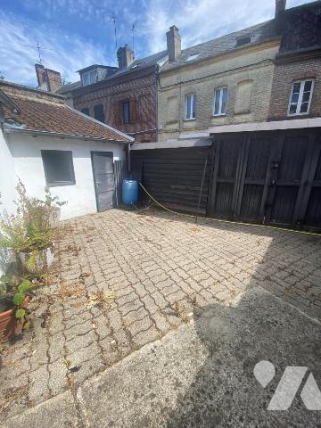 Maison de ville proche du centre-ville