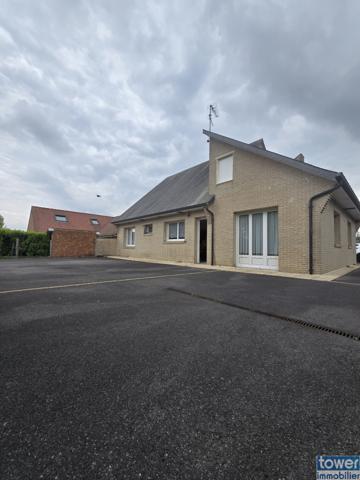 Maison
                                                                                                                                                                                                                                                                                                                        5 pièce(s)                                                                                                                                                                                                          3 chambre(s)                                                                                                                                                                                                          143  m²