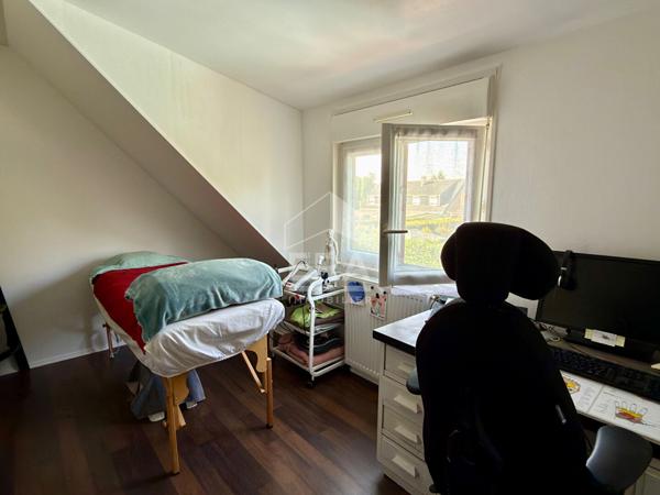 Maison en bon état vivable de plain pied avec jardin