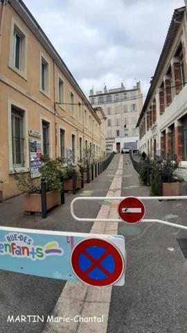 MARSEILLE 3EME PROCHE CASERNE DU MUY T2 - BALCON - PARKING