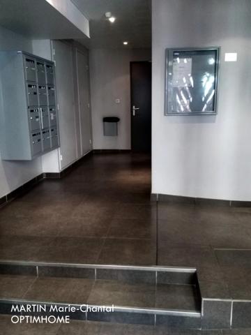 MARSEILLE 3EME PROCHE CASERNE DU MUY T2 - BALCON - PARKING