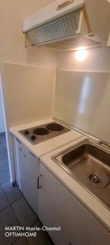 MARSEILLE 3EME PROCHE CASERNE DU MUY T2 - BALCON - PARKING