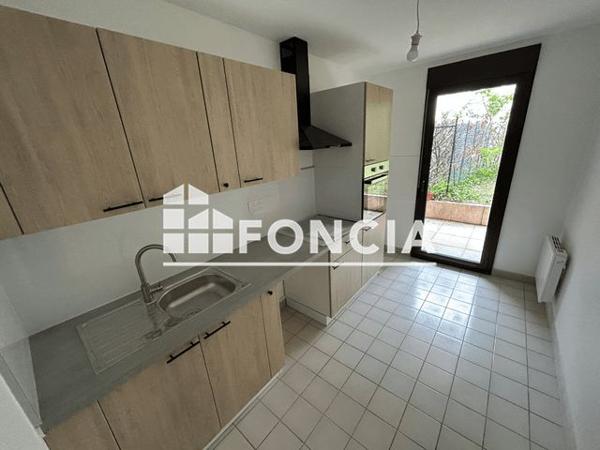 Location Appartement 4 pièces 82.1 m² - 95 AVENUE VICTOR HUGO - ALLEE A Valence 26000