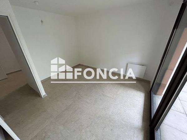 Location Appartement 4 pièces 82.1 m² - 95 AVENUE VICTOR HUGO - ALLEE A Valence 26000