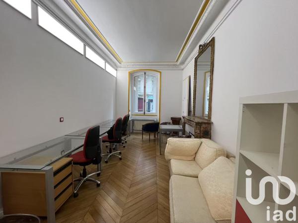 Appartement à vendre 3 pièces 63 m² Paris 8