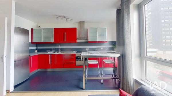 Location appartement 2 pièces 46 m² Courbevoie