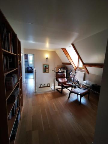 Villa 7 pièces avec piscine couverte