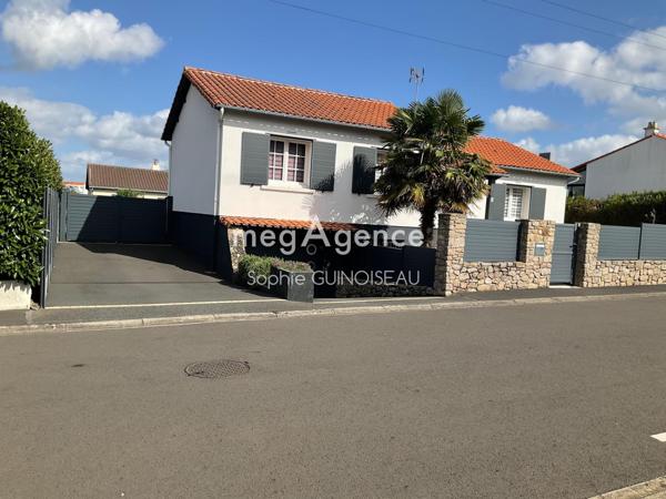 Maison à CHOLET, 49300 - 4 pièces 91m²