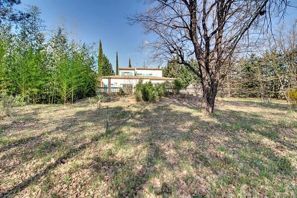 A VENDRE EN EXCLUSIVITÉ ! TRANS-EN-PROVENCE Idéal Investisseur : Domaine de 5 075 m² Divisible ? Zone Uc