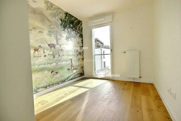 Location                                                      Appartement
                        
                     3 pièces                      62 m2                     à Asnières-sur-Seine