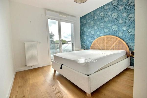 Location                                                      Appartement
                        
                     3 pièces                      62 m2                     à Asnières-sur-Seine